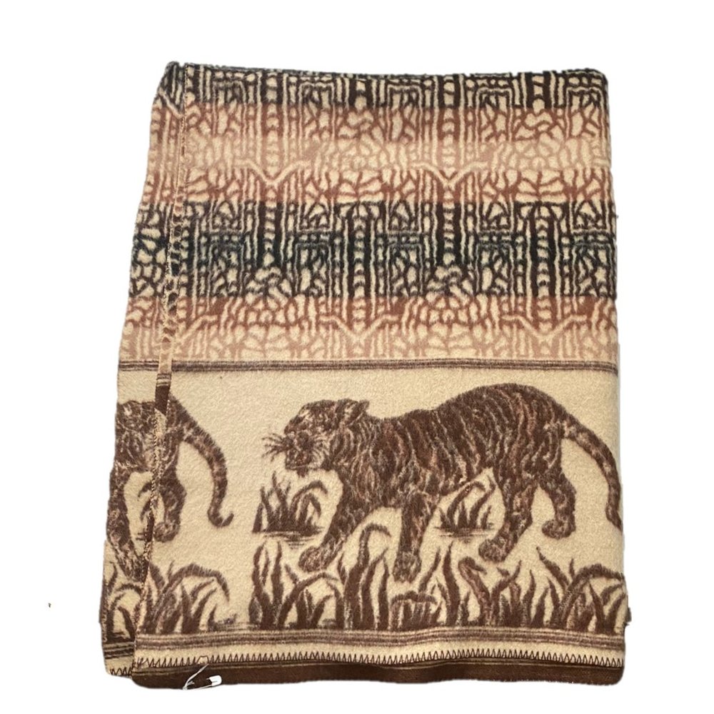 VTG Llama Peruvian Wool Blanket Tigers Print Made